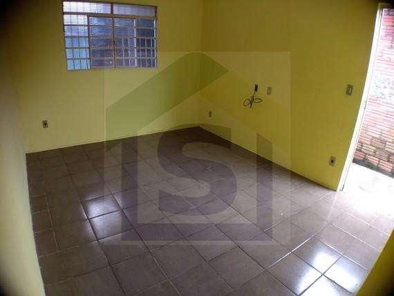 Casa à venda com 2 quartos, 107m² - Foto 3