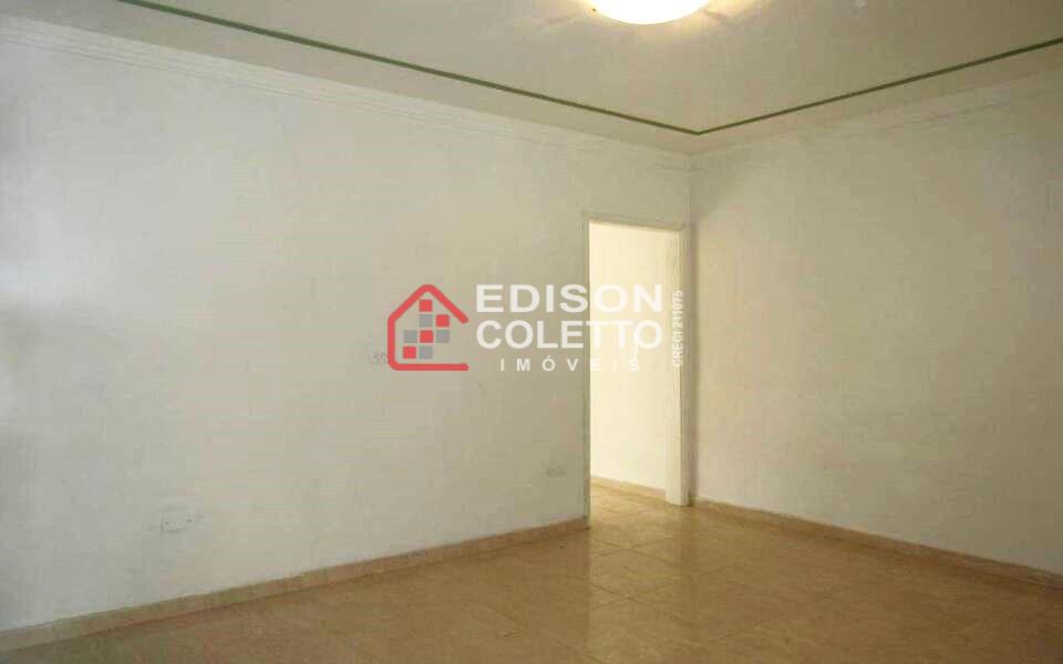 Casa à venda com 2 quartos, 102m² - Foto 9