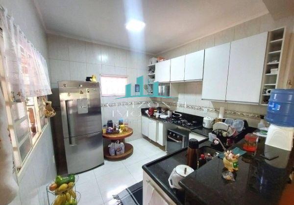 Casa de Condomínio à venda com 4 quartos, 450m² - Foto 13