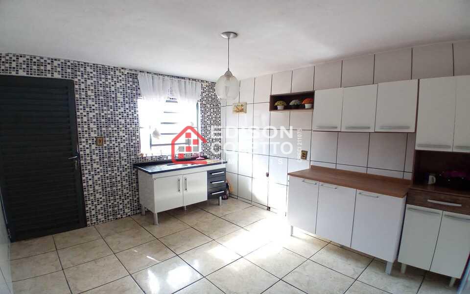 Casa à venda com 2 quartos, 70m² - Foto 23