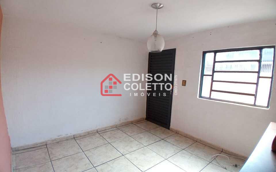 Casa à venda com 2 quartos, 70m² - Foto 17