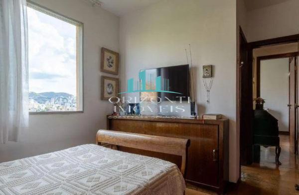 Apartamento à venda com 4 quartos - Foto 4