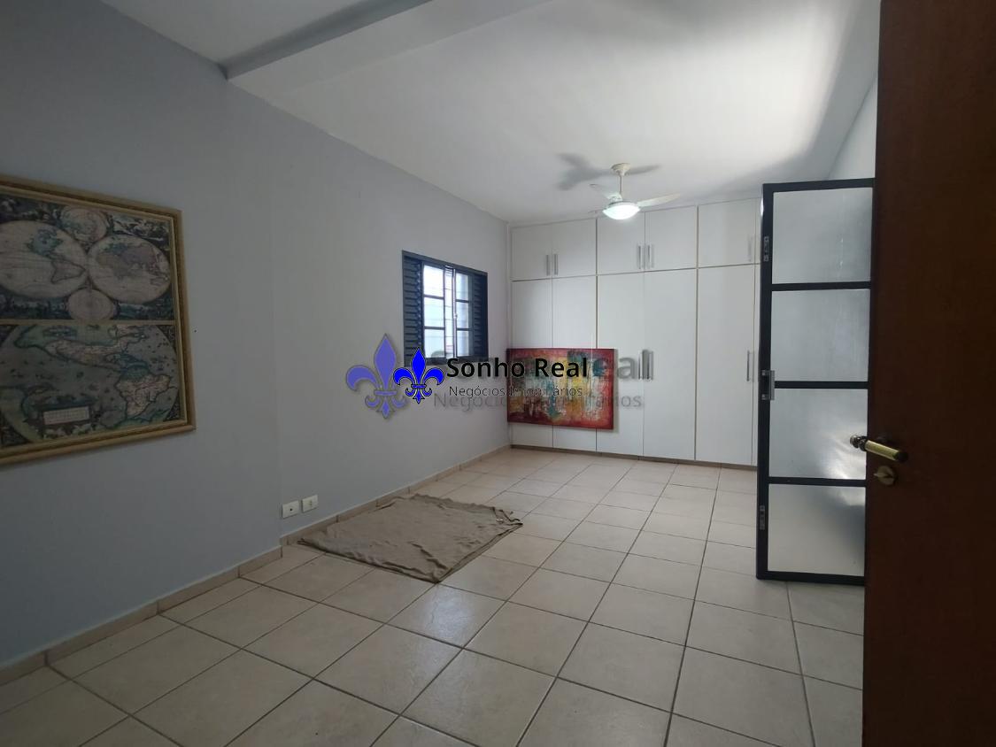 Casa à venda com 4 quartos, 248m² - Foto 19