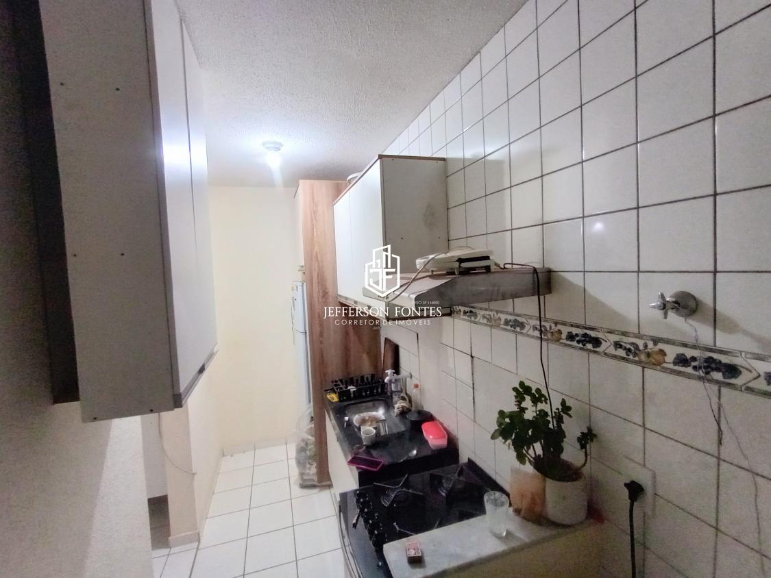 Apartamento à venda com 2 quartos, 47m² - Foto 4