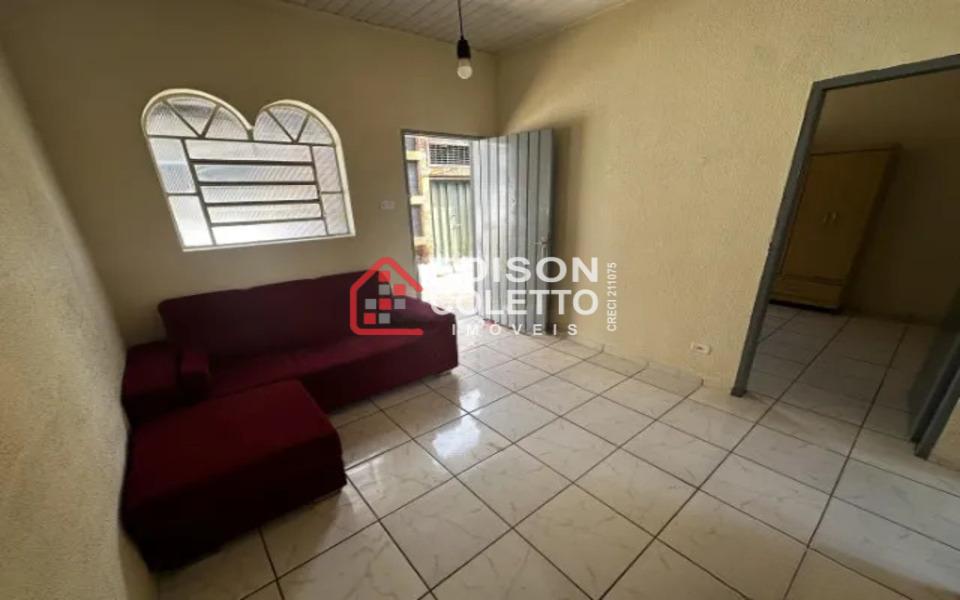 Casa à venda com 2 quartos, 48m² - Foto 2