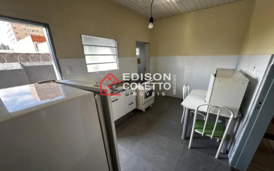 Casa à venda com 2 quartos, 48m² - Foto 13