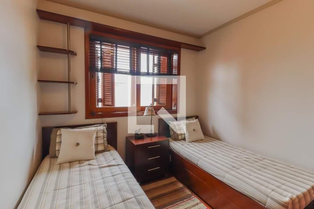 Casa de Condomínio à venda com 5 quartos, 450m² - Foto 6