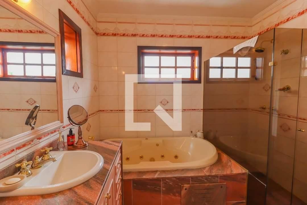 Casa de Condomínio à venda com 5 quartos, 450m² - Foto 10