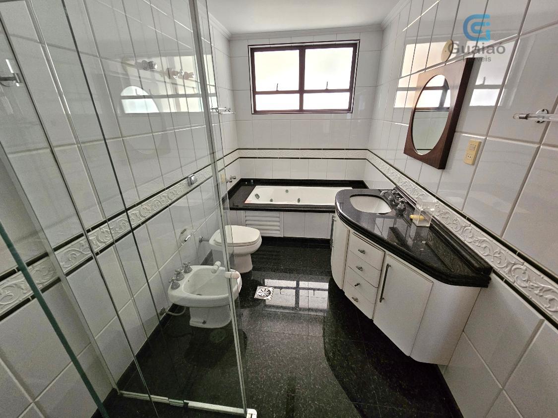 Apartamento à venda com 3 quartos, 171m² - Foto 13