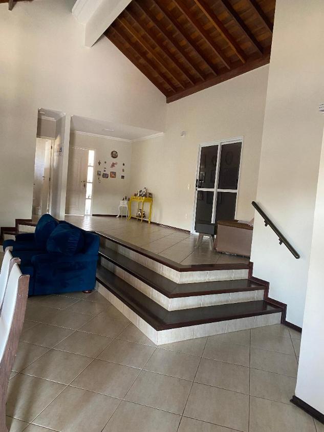 Casa de Condomínio à venda com 3 quartos, 293m² - Foto 4