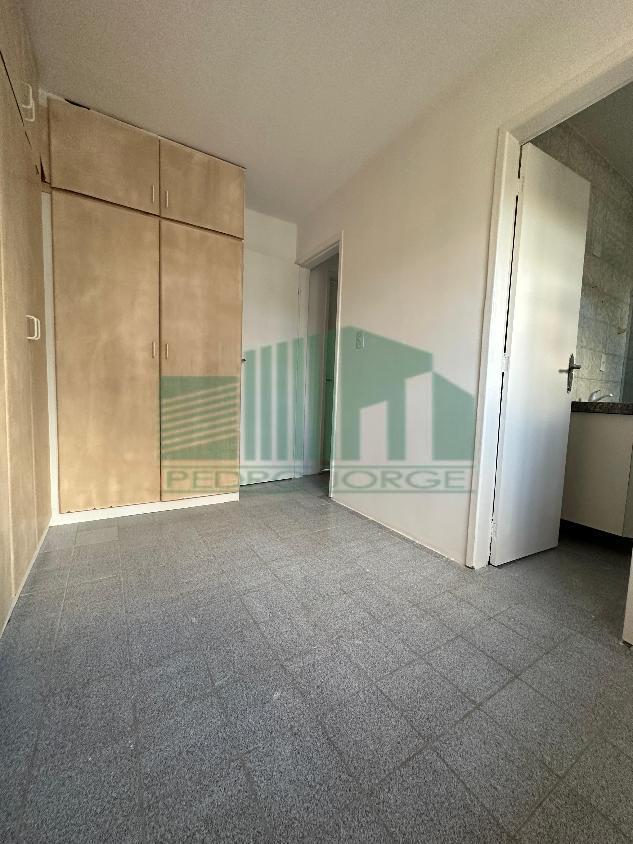 Casa à venda e aluguel com 5 quartos, 181m² - Foto 15