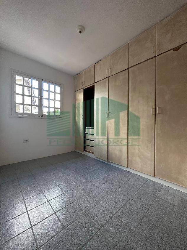 Casa à venda e aluguel com 5 quartos, 181m² - Foto 12