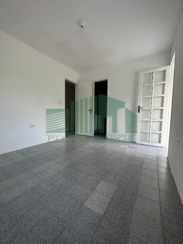 Casa à venda e aluguel com 5 quartos, 181m² - Foto 17