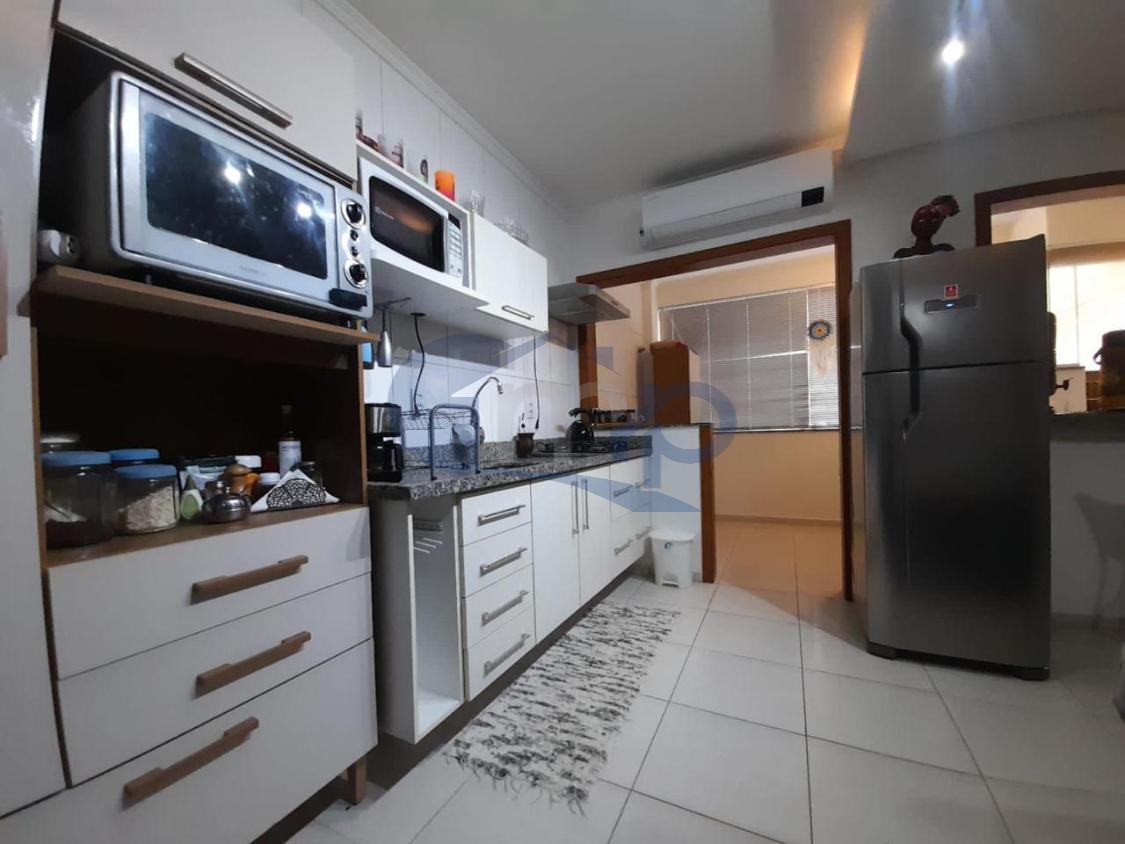 Apartamento à venda com 2 quartos, 79m² - Foto 20