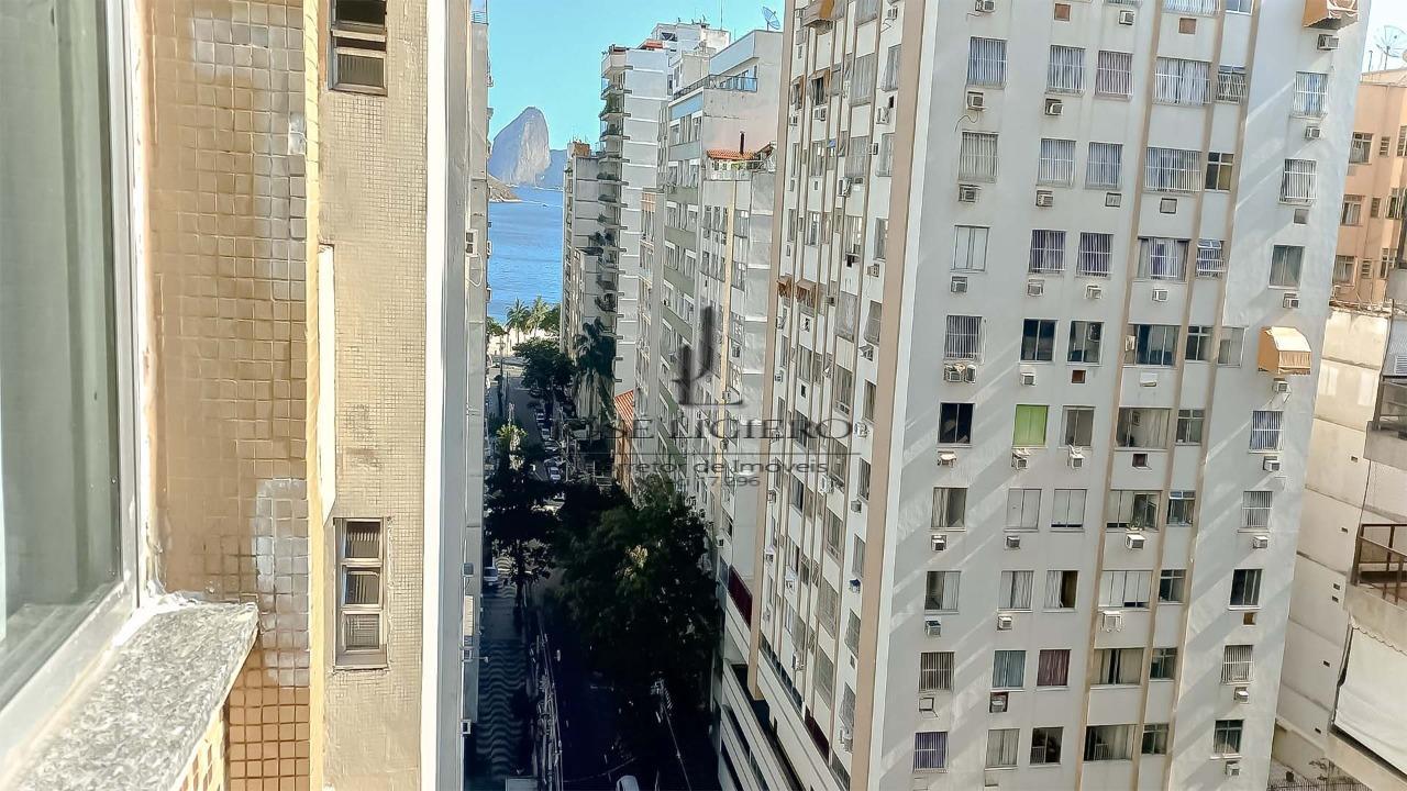 Apartamento à venda com 2 quartos, 65m² - Foto 1