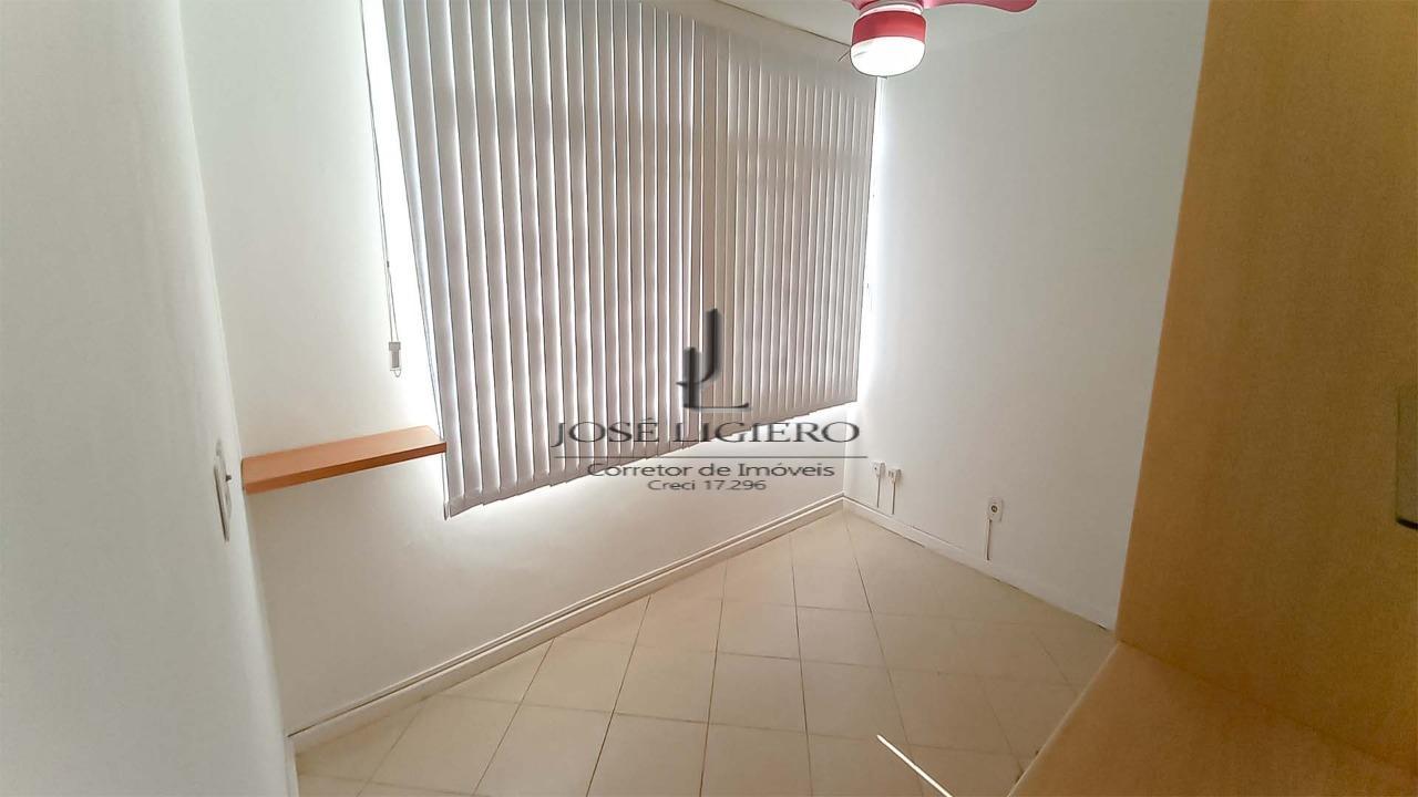 Apartamento à venda com 2 quartos, 65m² - Foto 11