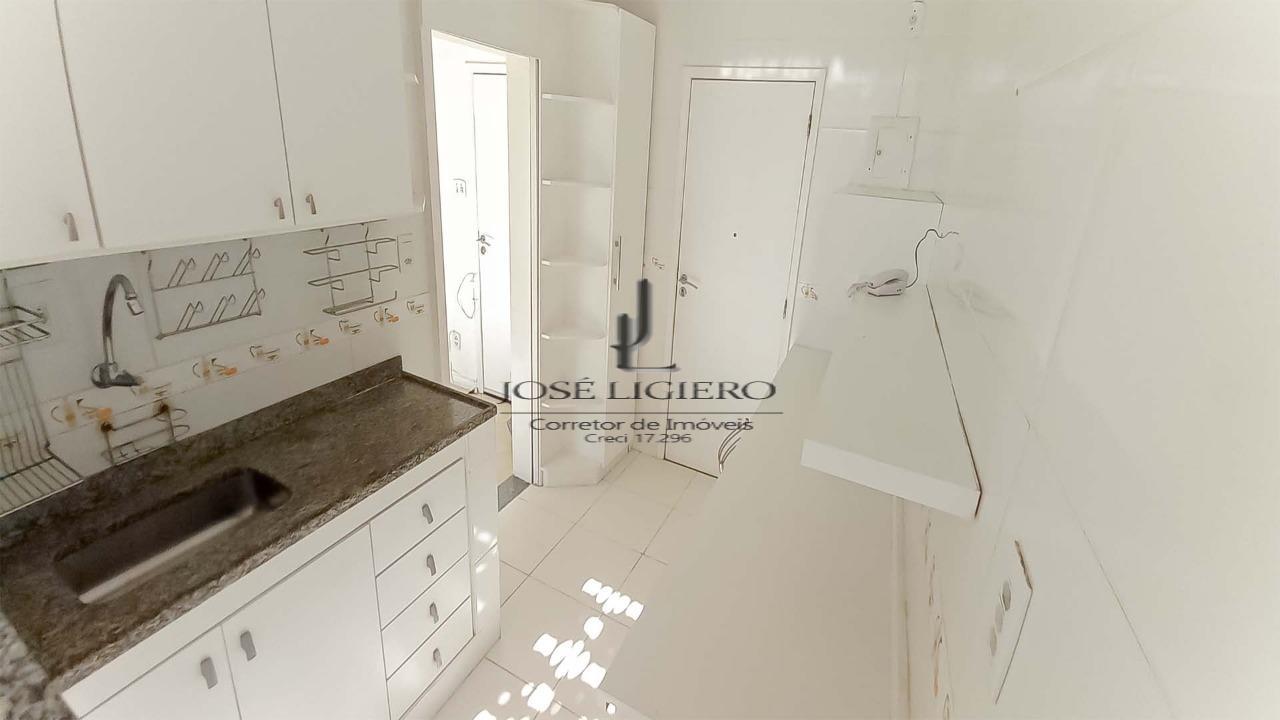 Apartamento à venda com 2 quartos, 65m² - Foto 14