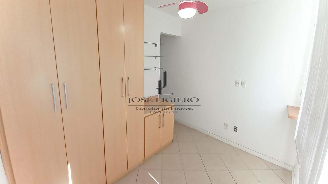 Apartamento à venda com 2 quartos, 65m² - Foto 9