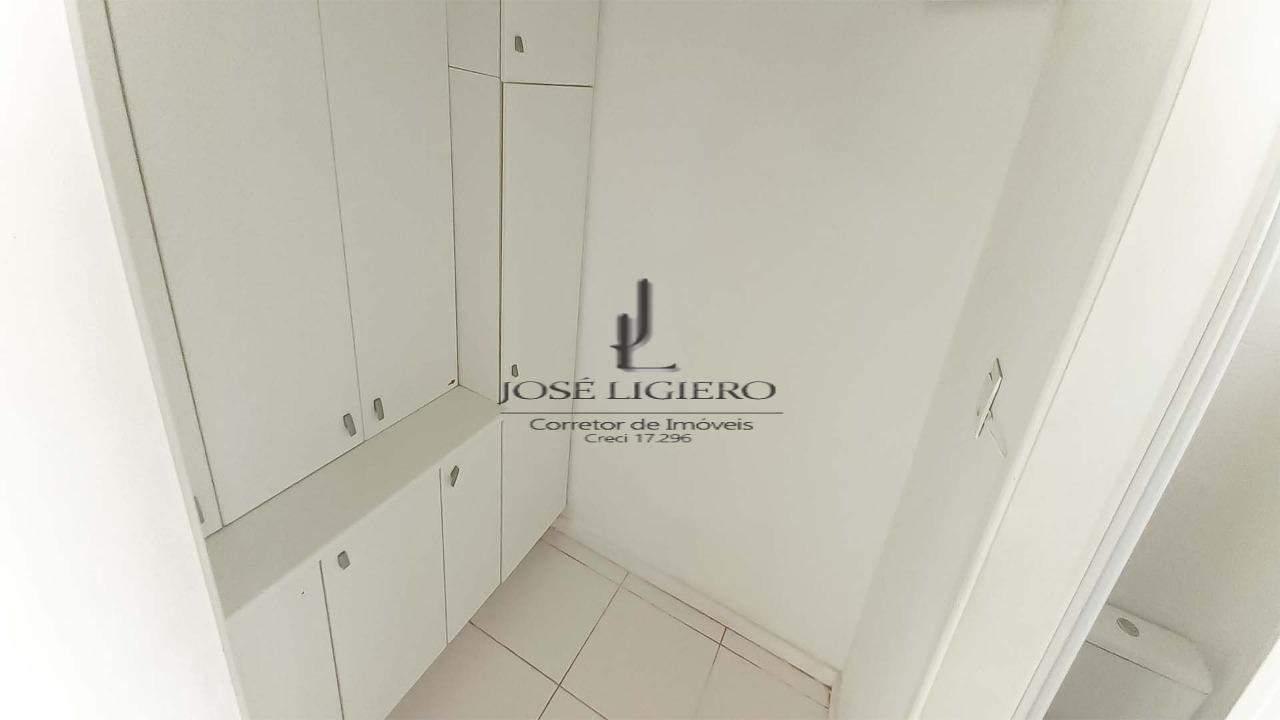 Apartamento à venda com 2 quartos, 65m² - Foto 20