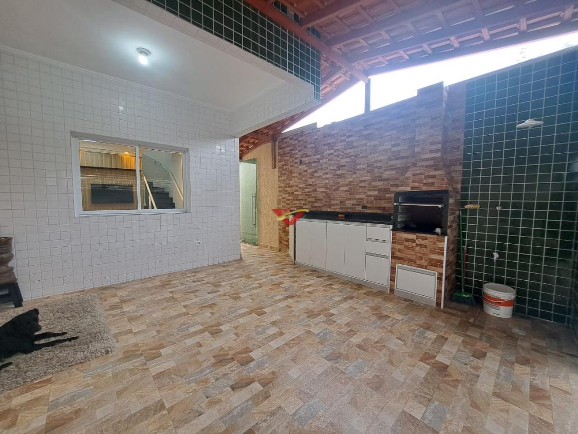 Casa à venda com 2 quartos, 70m² - Foto 3