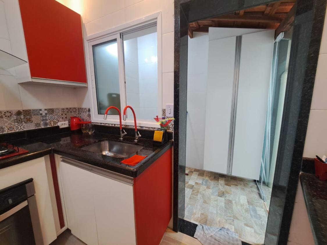 Casa à venda com 2 quartos, 70m² - Foto 9