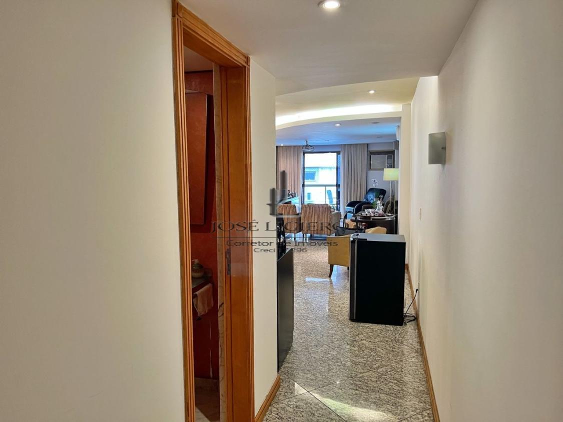 Apartamento à venda com 4 quartos, 192m² - Foto 5