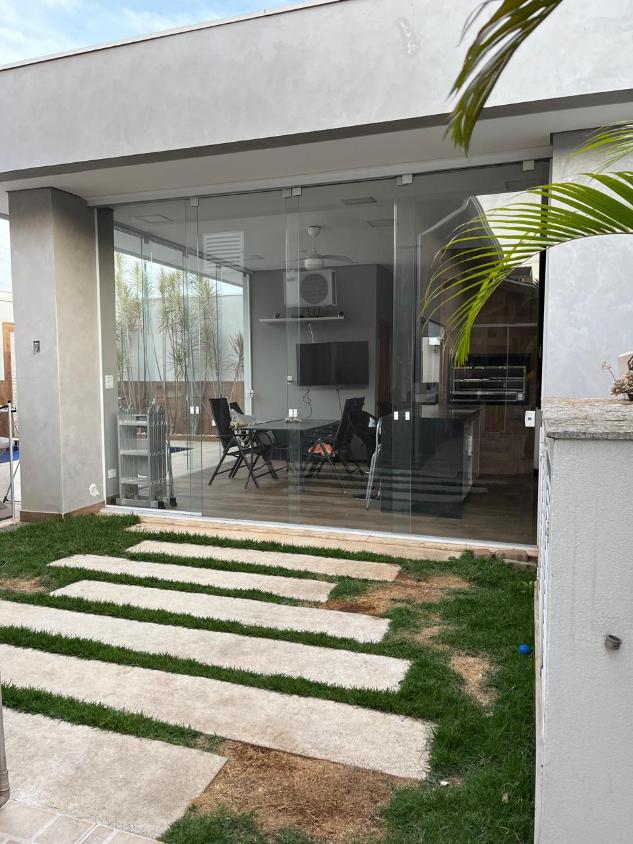 Casa de Condomínio à venda com 3 quartos, 210m² - Foto 3