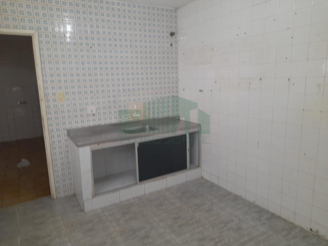 Casa à venda com 3 quartos, 180m² - Foto 9