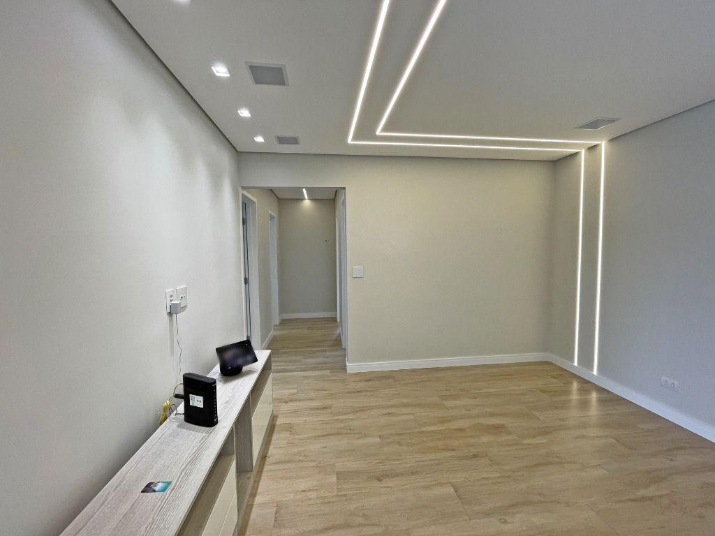 Apartamento à venda com 3 quartos, 117m² - Foto 3