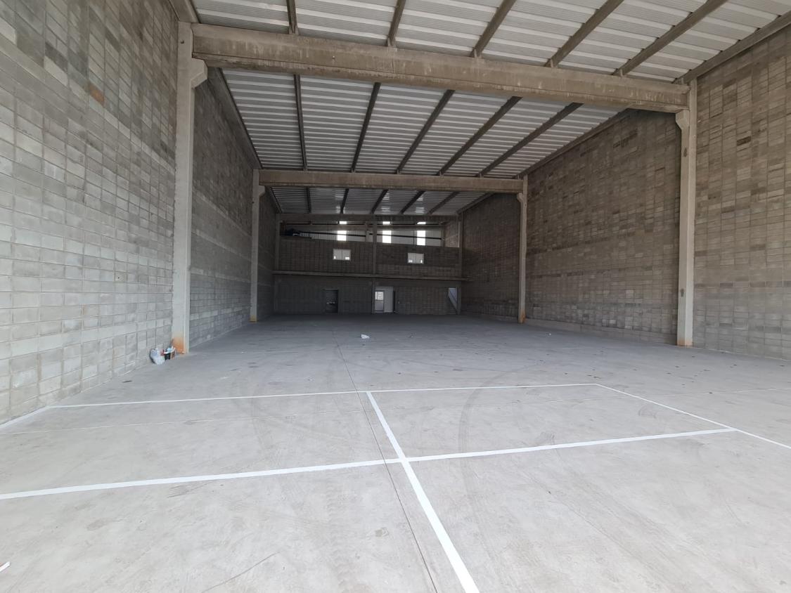 Depósito-Galpão-Armazém à venda, 860m² - Foto 12