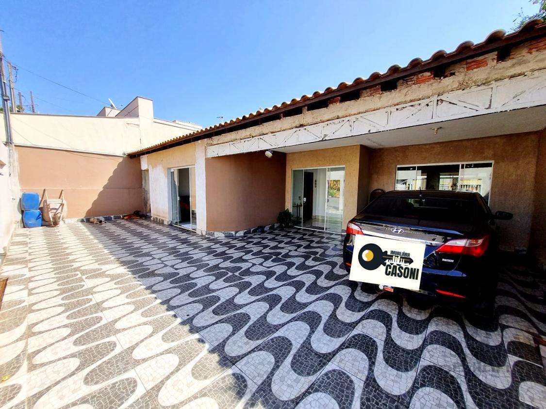 Casa à venda com 4 quartos - Foto 1