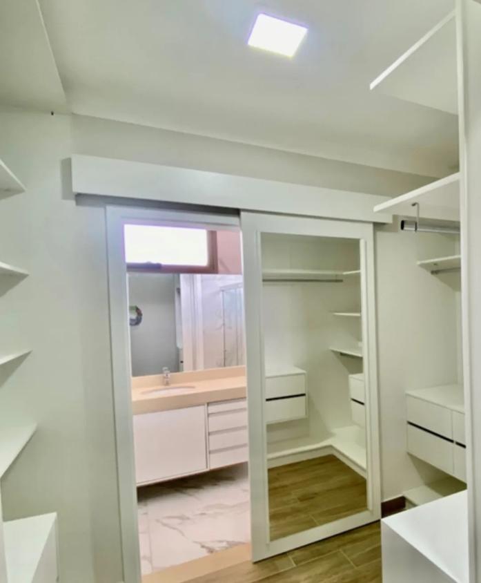 Casa de Condomínio à venda com 3 quartos, 360m² - Foto 6