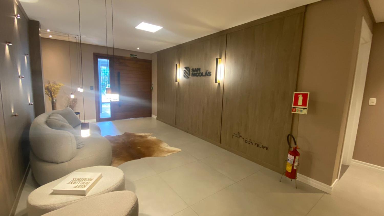 Apartamento à venda com 2 quartos, 69m² - Foto 1