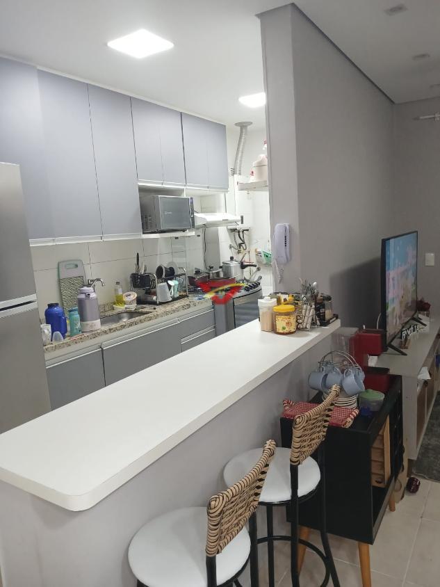 Apartamento à venda com 3 quartos, 74m² - Foto 8