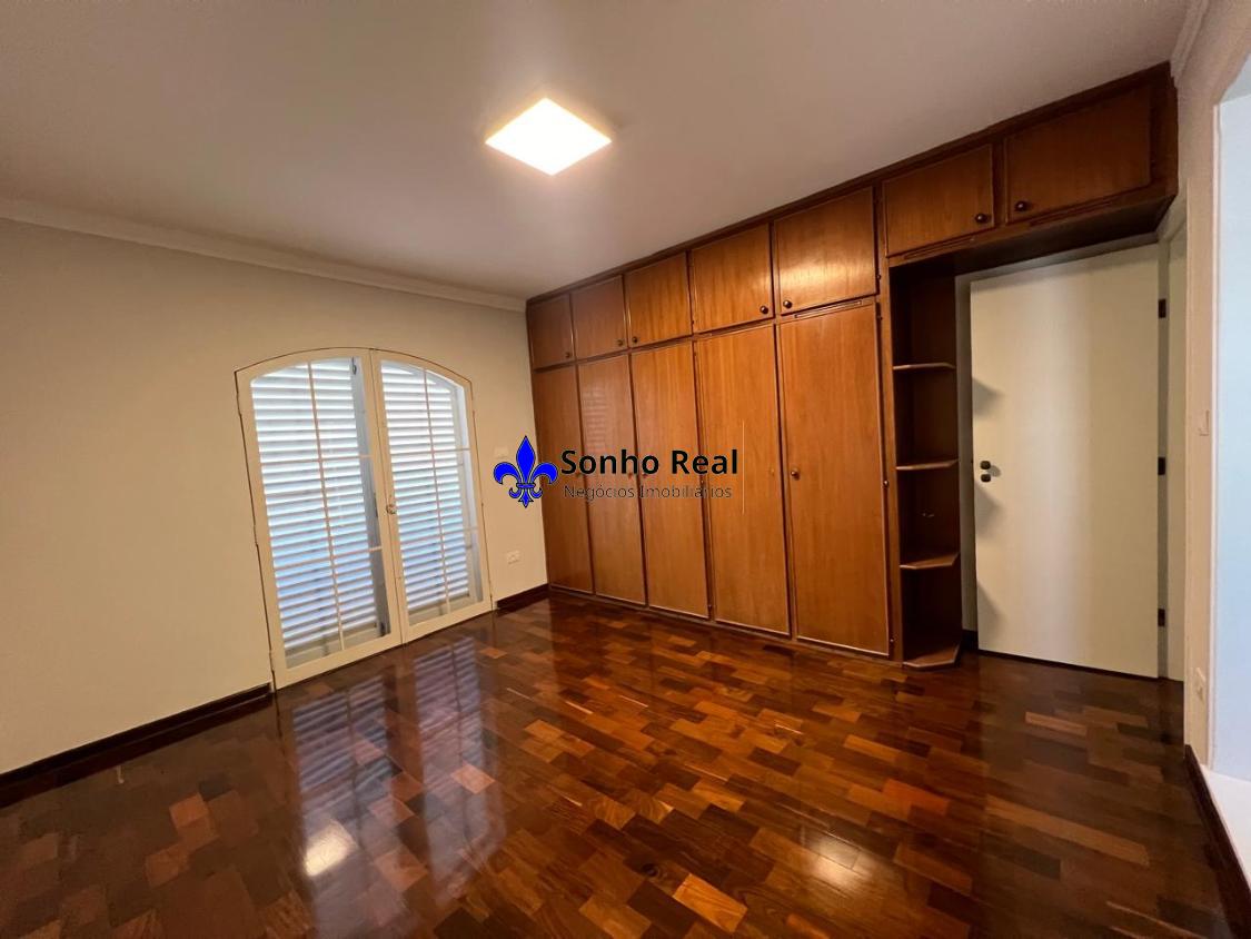 Casa à venda com 3 quartos, 250m² - Foto 14