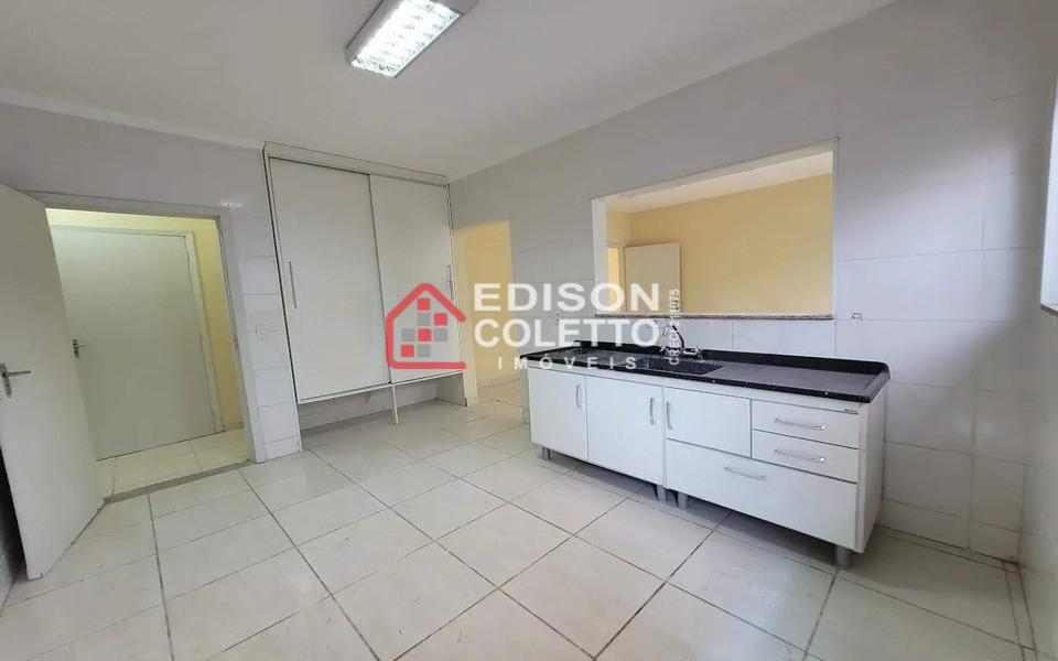 Casa para alugar com 3 quartos, 137m² - Foto 9