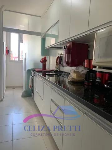 Apartamento à venda com 2 quartos, 64m² - Foto 11