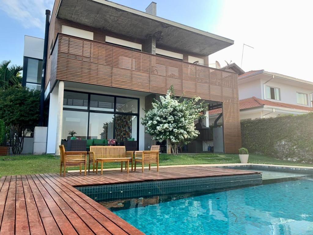 Casa de Condomínio à venda com 3 quartos, 562m² - Foto 1