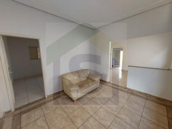 Casa à venda e aluguel com 3 quartos, 130m² - Foto 15