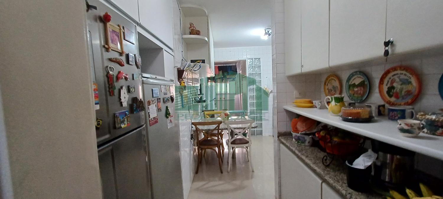 Apartamento à venda com 3 quartos, 150m² - Foto 17