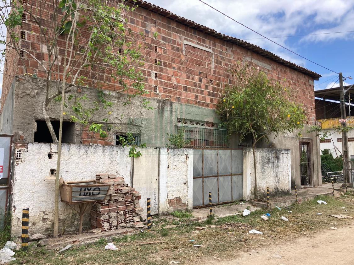Casa à venda com 6 quartos, 160m² - Foto 5