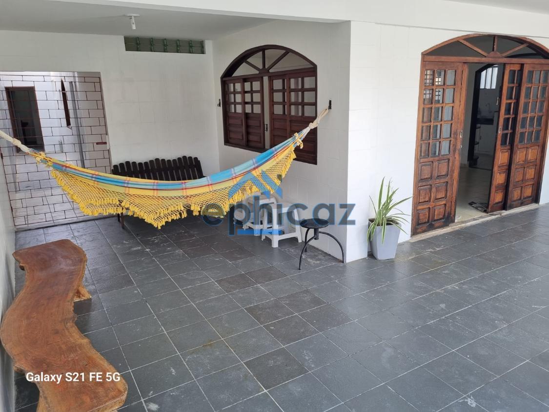 Casa à venda com 4 quartos, 320m² - Foto 5