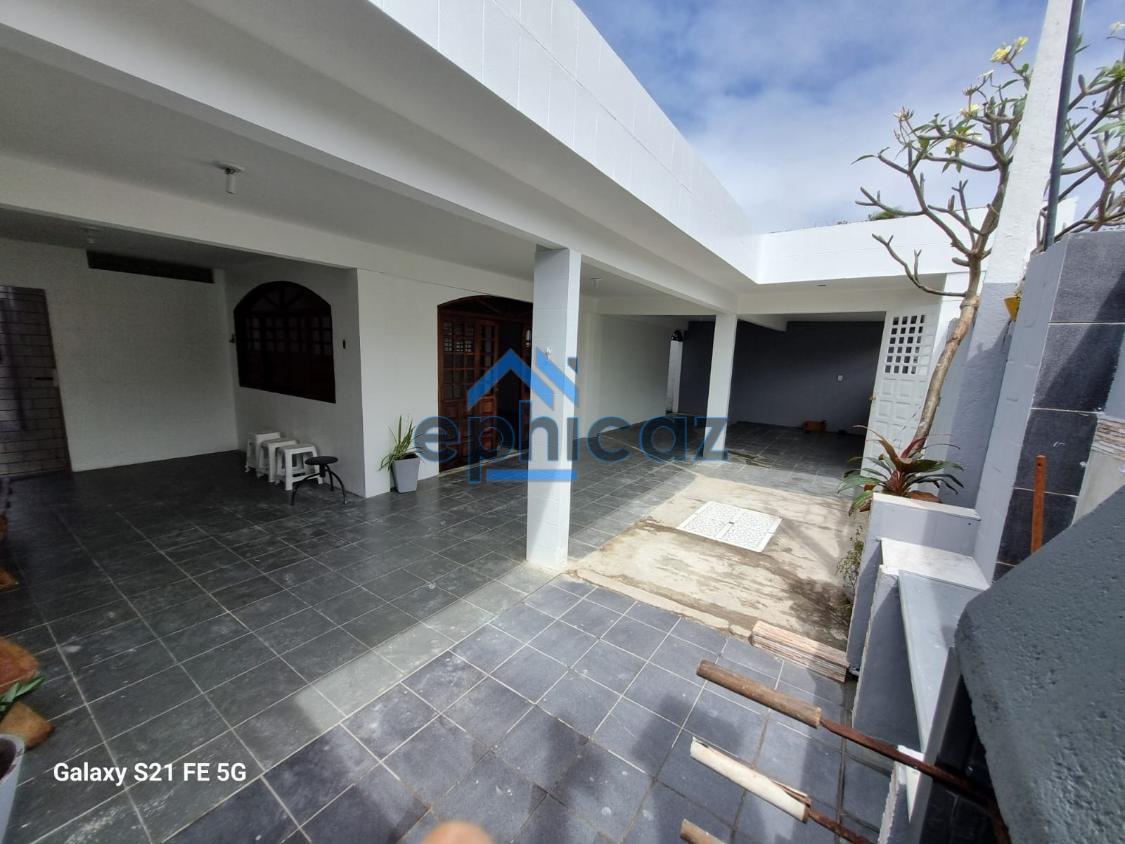 Casa à venda com 4 quartos, 320m² - Foto 8