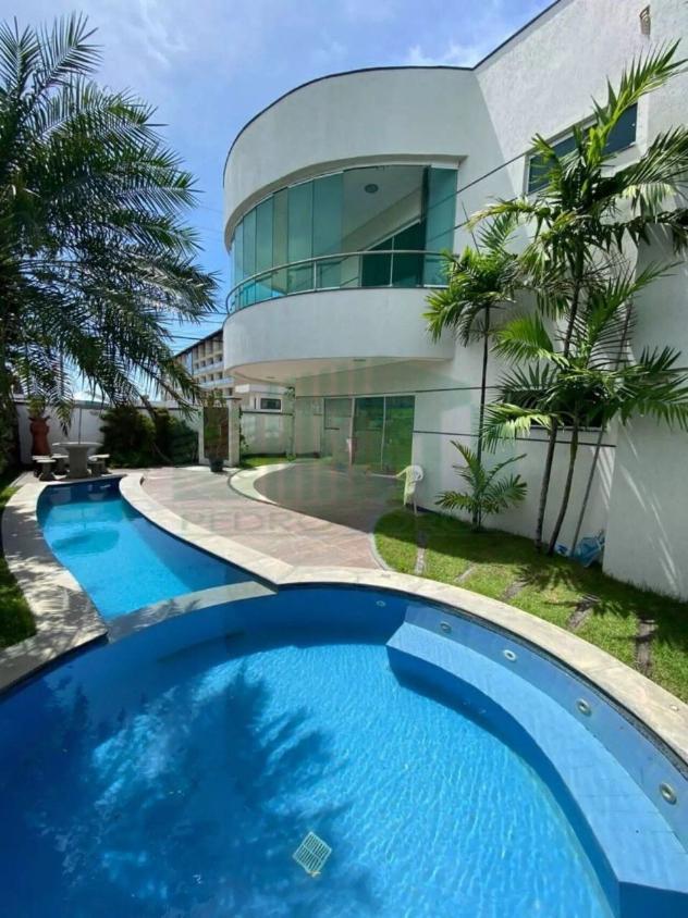 Casa de Condomínio à venda com 4 quartos, 360m² - Foto 1