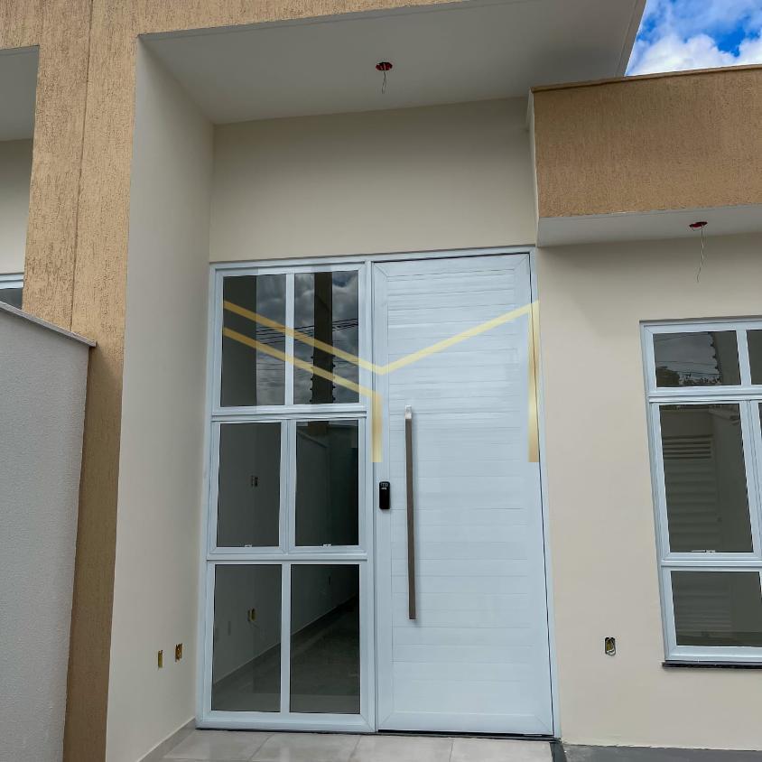 Casa à venda com 2 quartos, 68m² - Foto 1