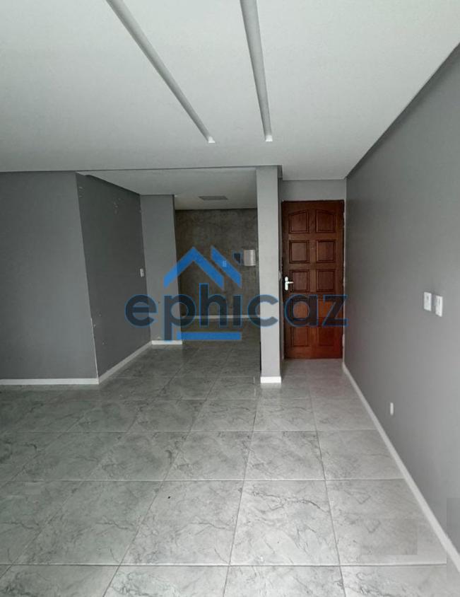 Apartamento à venda com 2 quartos, 63m² - Foto 1