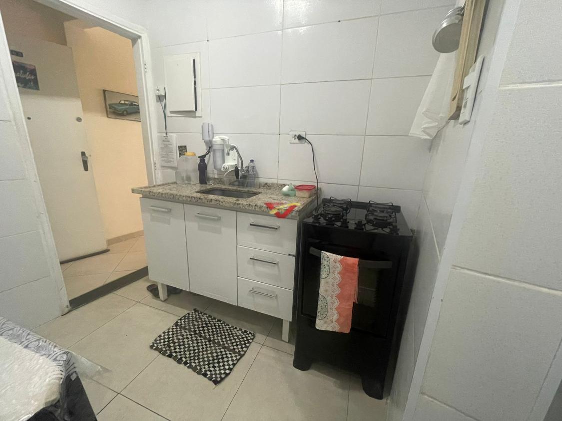 Apartamento à venda com 1 quarto, 50m² - Foto 5