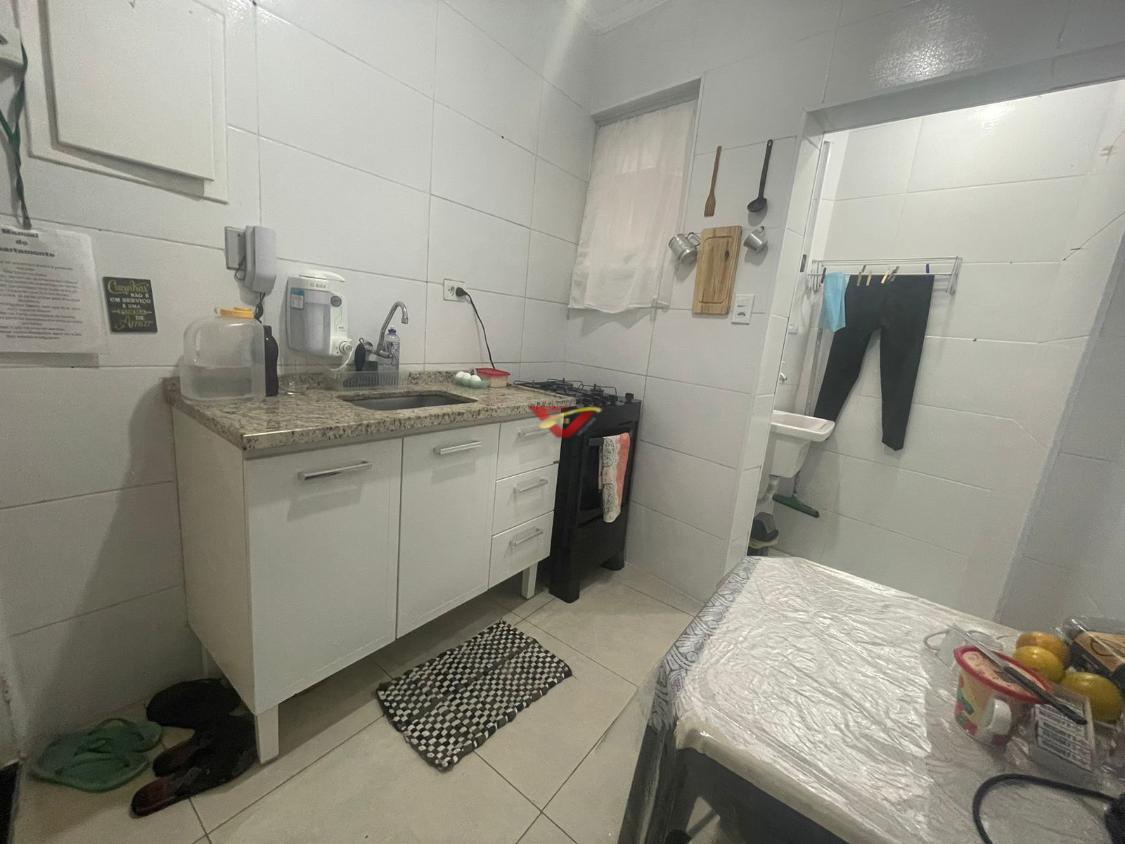 Apartamento à venda com 1 quarto, 50m² - Foto 3