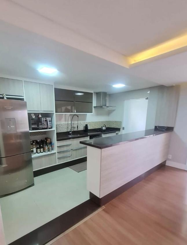 Apartamento à venda com 3 quartos, 131m² - Foto 2