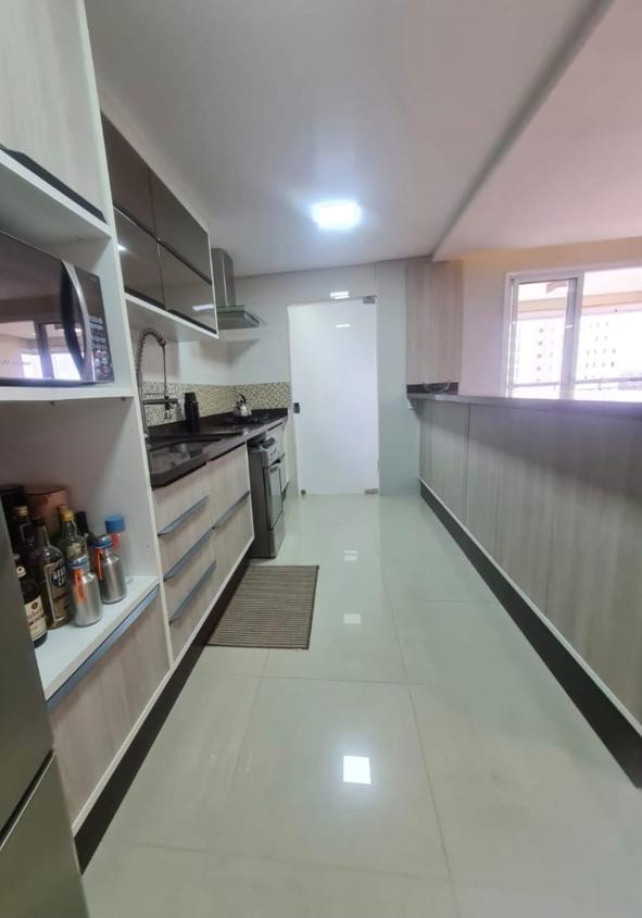 Apartamento à venda com 3 quartos, 131m² - Foto 3